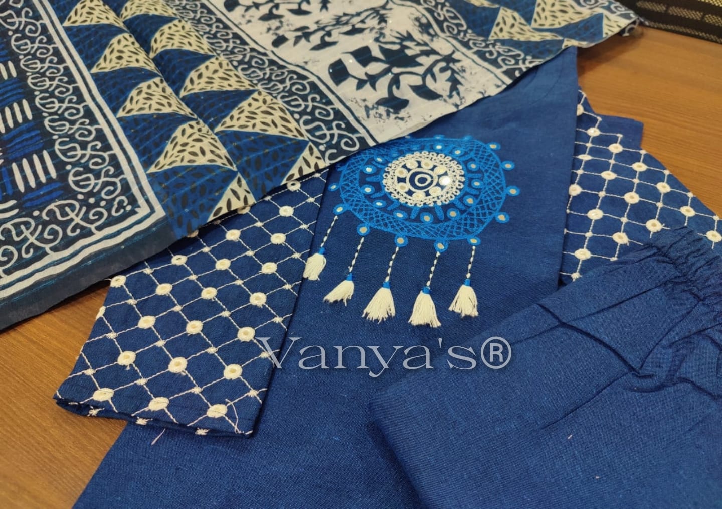 š Elevate Your Style with Our Exclusive Handloom Cotton Kurta Set! š