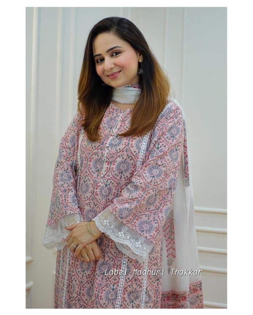 Our stunning Pakistani A-line Cotton Sui