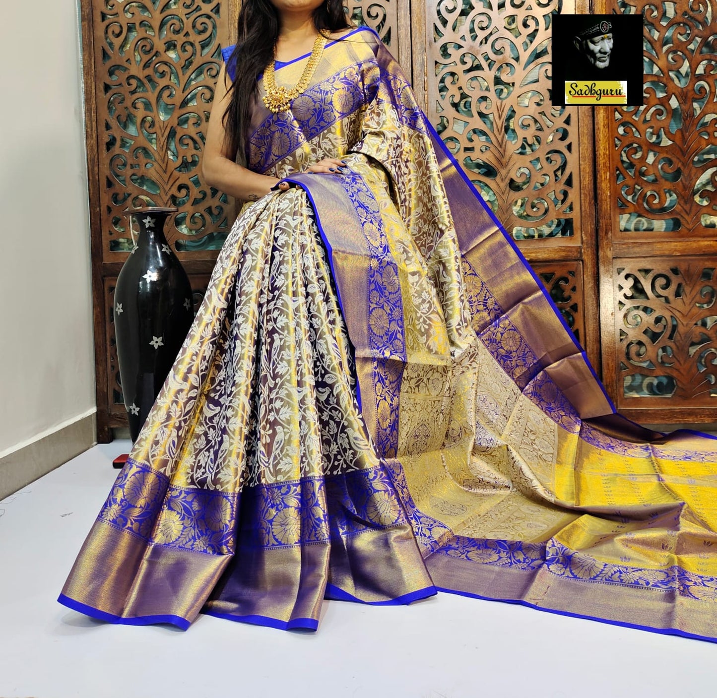 Semi Bridal Silk Saree with Kanjivaram-Inspired Pattern and Elegant Long Borders