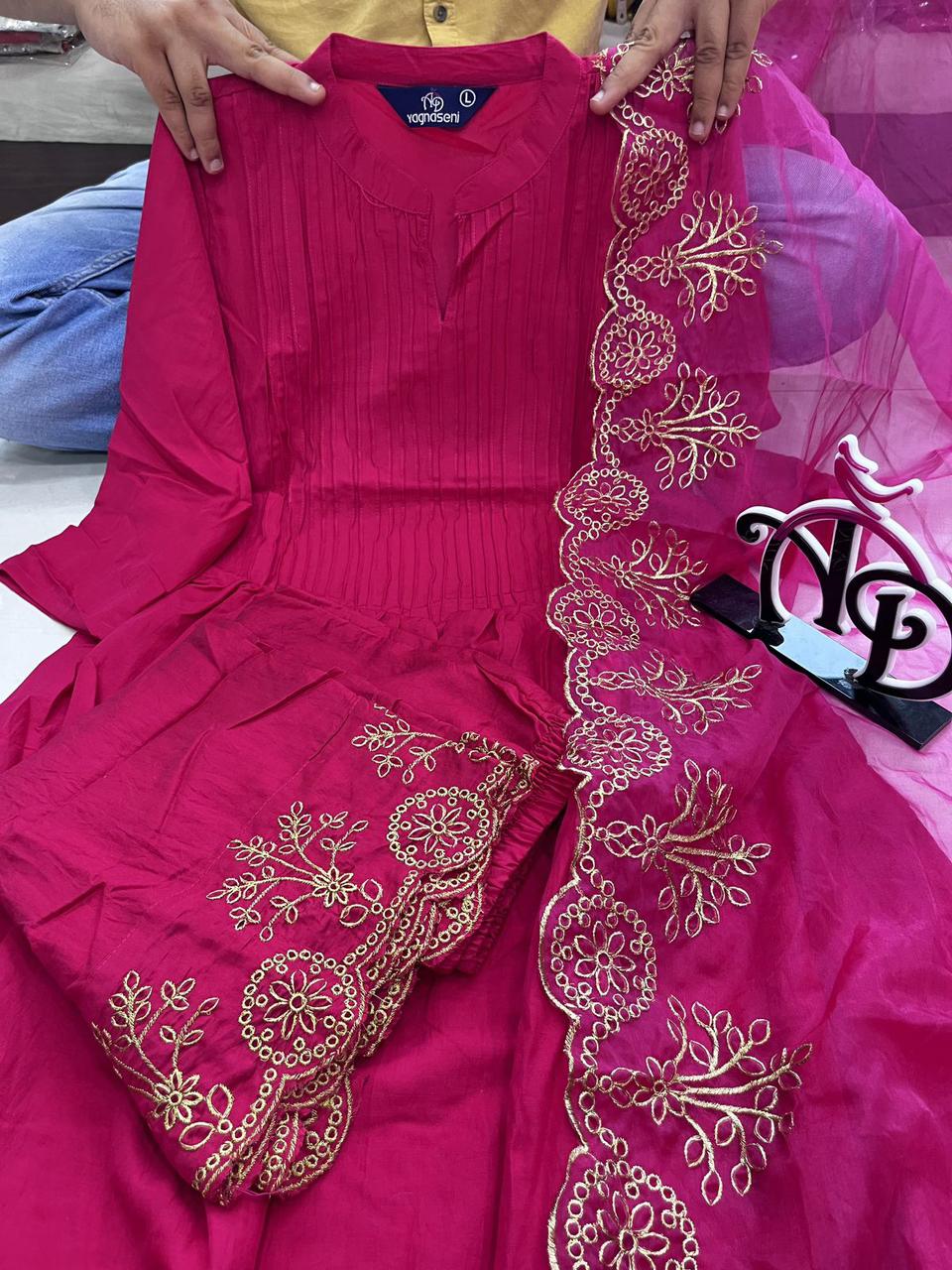 "Stunning Pure Cotton Silk Kurti-Pant Set with Embroidered Orgenza Dupatta