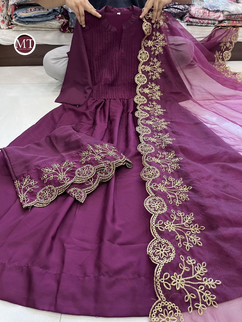 "Stunning Pure Cotton Silk Kurti-Pant Set with Embroidered Orgenza Dupatta