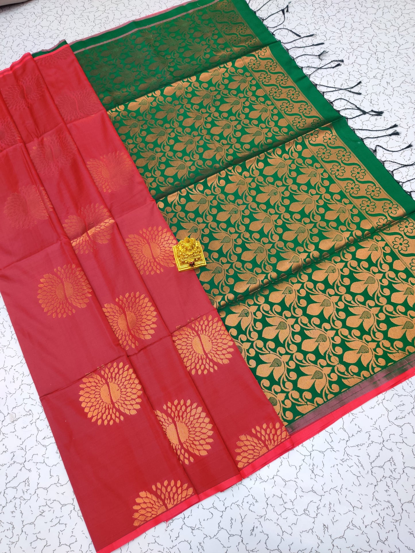 Introducing the Exquisite Salem Elampilai Soft Silk Sarees!