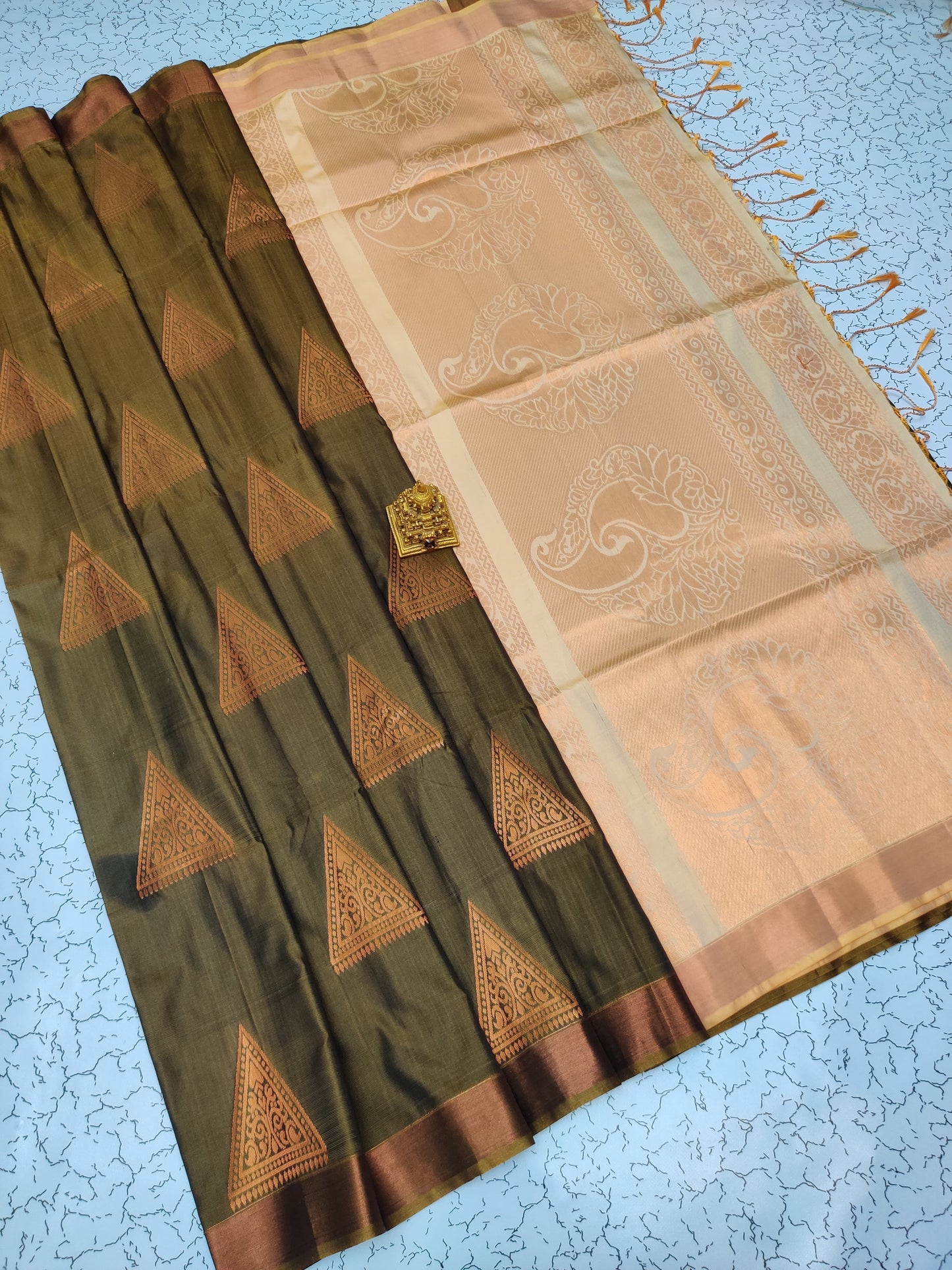 Introducing the Exquisite Salem Elampilai Soft Silk Sarees!