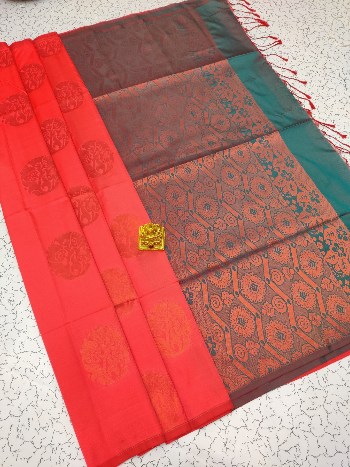 Introducing the Exquisite Salem Elampilai Soft Silk Sarees!