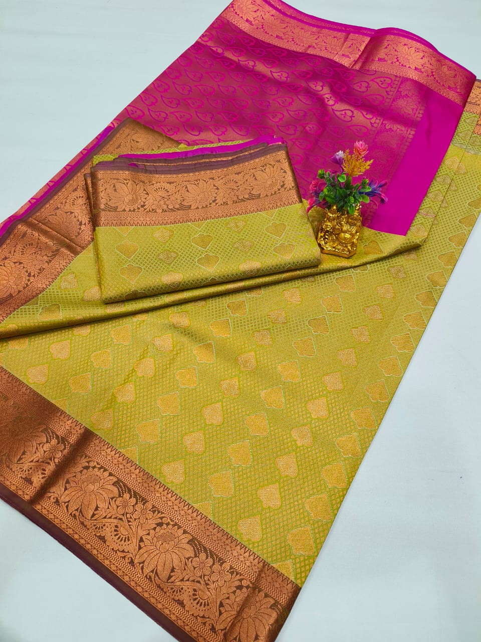 Kanchipuram Pattern Rich Jari Pallu Bridal Saree Collection!